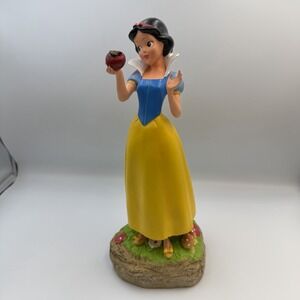 Disney Snow White And The Seven Dwarfs Outdoor Garden Statue